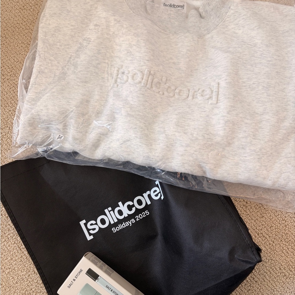 Solidays mockneck and prize package - size 2XL